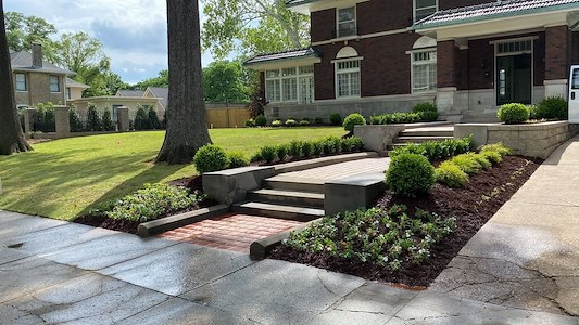 Want a Lush Spring Landscape? Start Pruning Your Memphis Garden Now